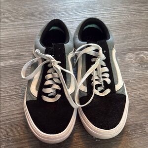 Vans Black and Gray Sneakers Classic Style